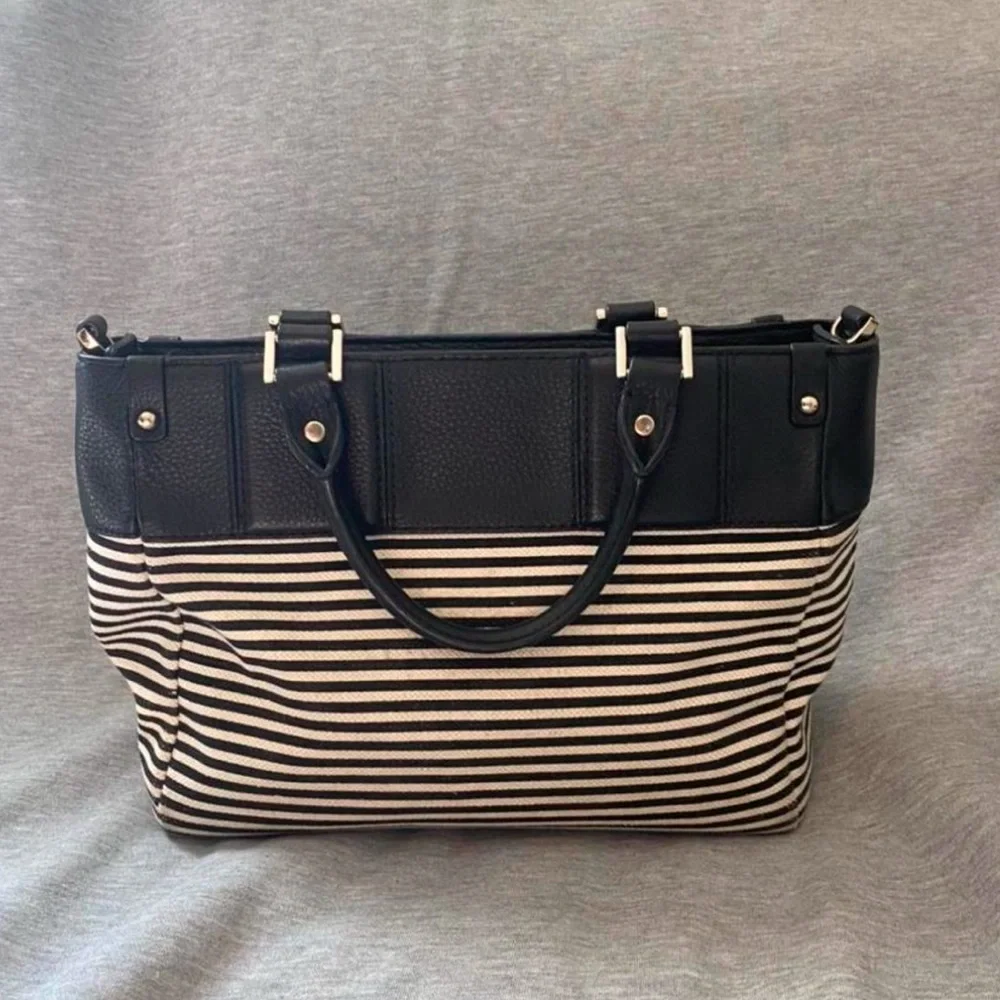 Kate Spade purse - Picture 2 of 4